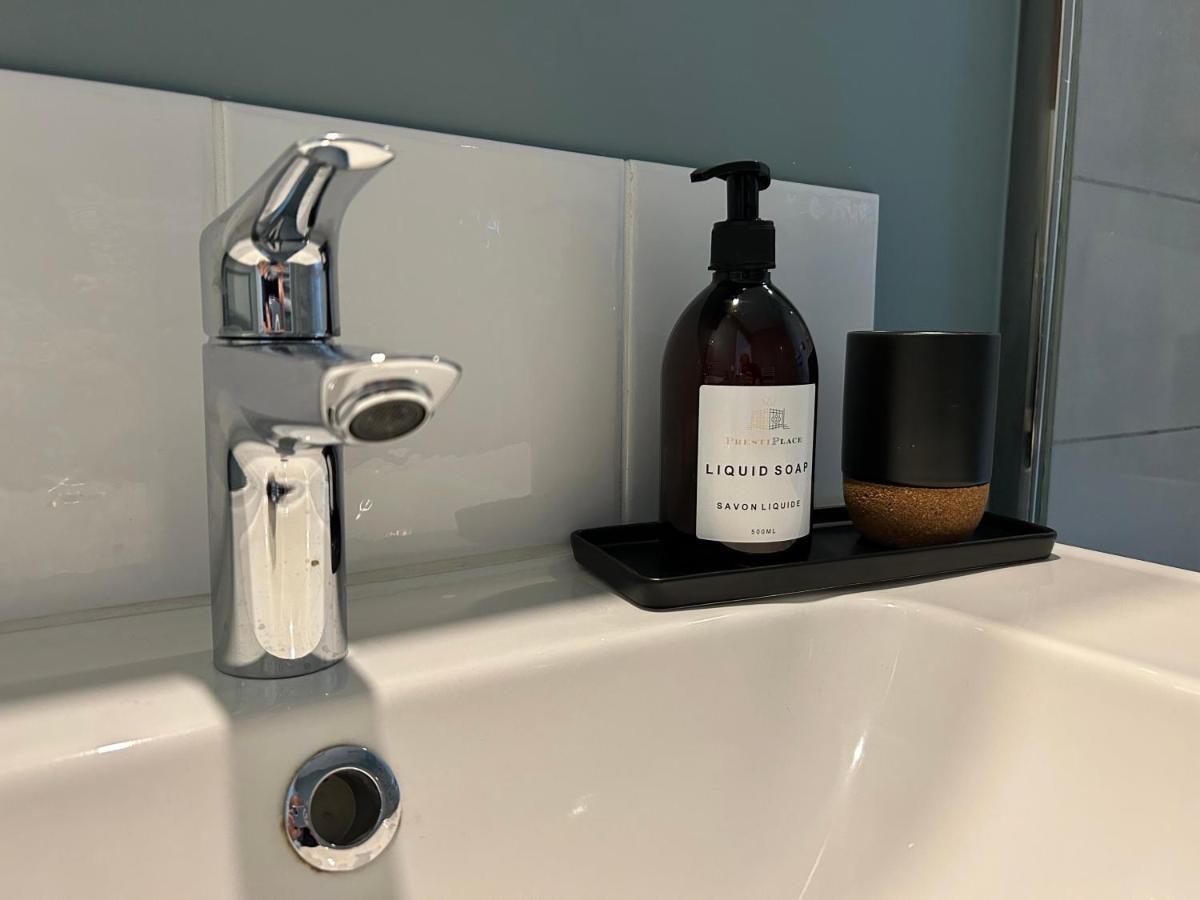 La Petite Plume - Prestiplace Collection Tours Eksteriør bilde
